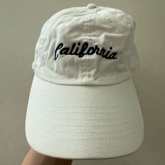 Brandy Melville California Hat - Picture 1 of 3